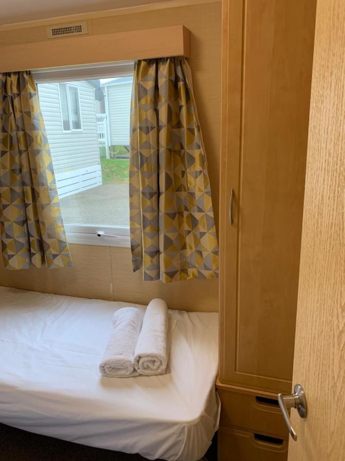 Newquay Bay Porth Caravan Hotel ภายนอก รูปภาพ