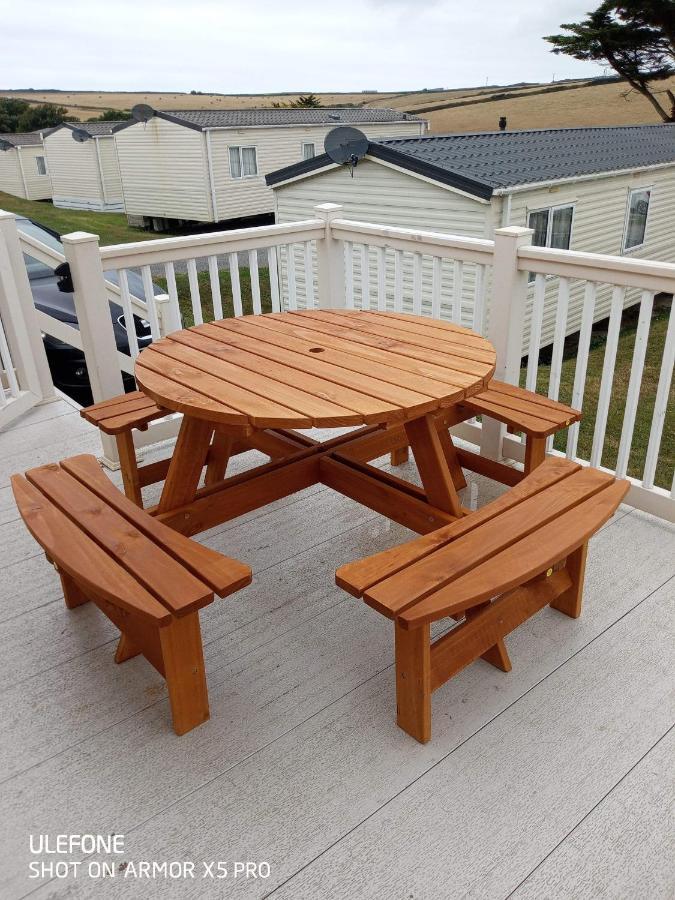Newquay Bay Porth Caravan Hotel ภายนอก รูปภาพ