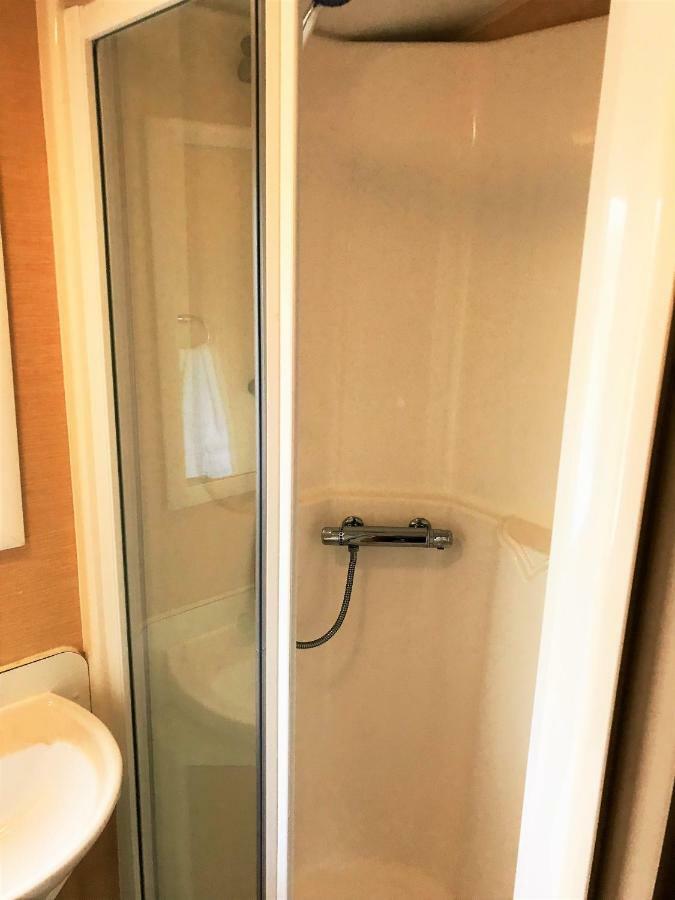 Newquay Bay Porth Caravan Hotel ภายนอก รูปภาพ